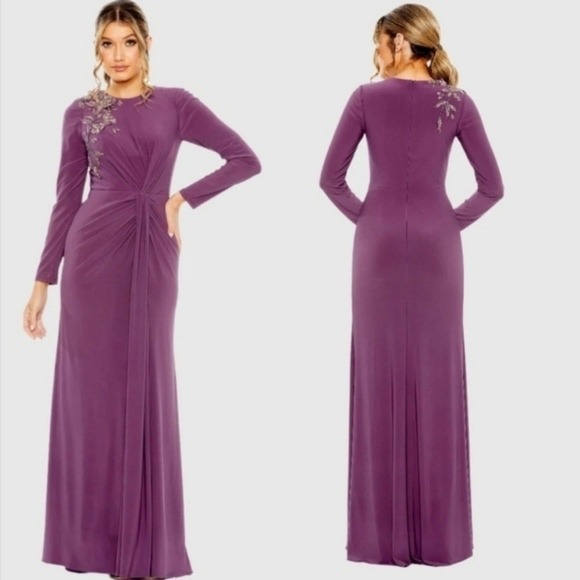 Mac Duggal 42106 Jersey High Neck Long Sleeve Embellished Gown Size 12 Formal - Picture 1 of 10